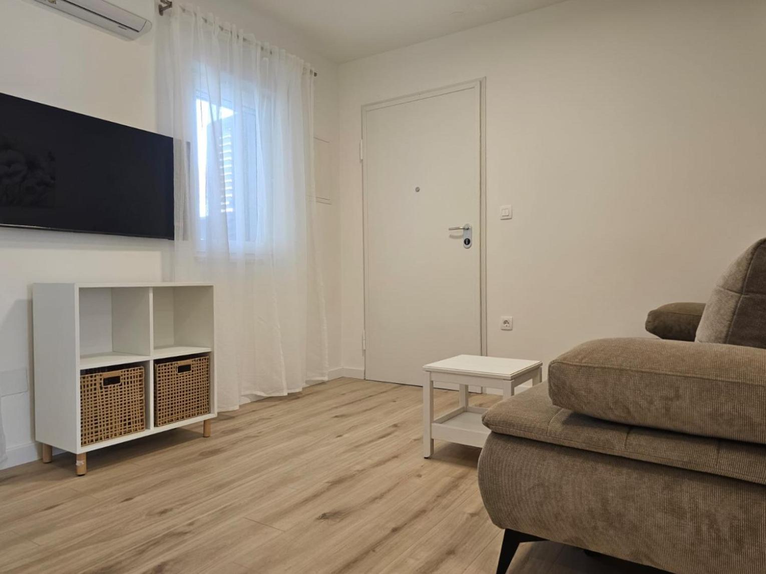 Apartments Miamare 2 Primošten Extérieur photo