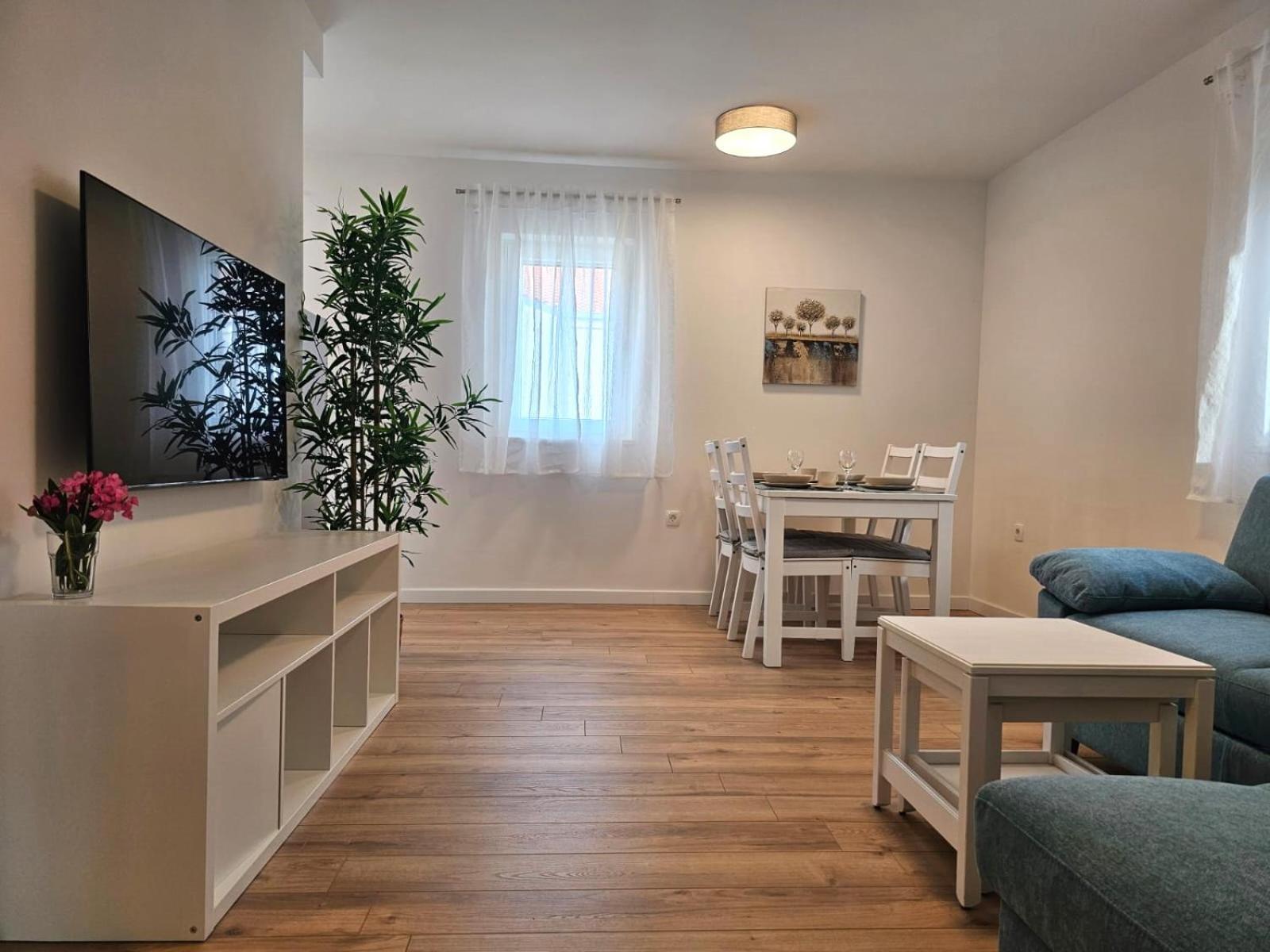 Apartments Miamare 2 Primošten Chambre photo