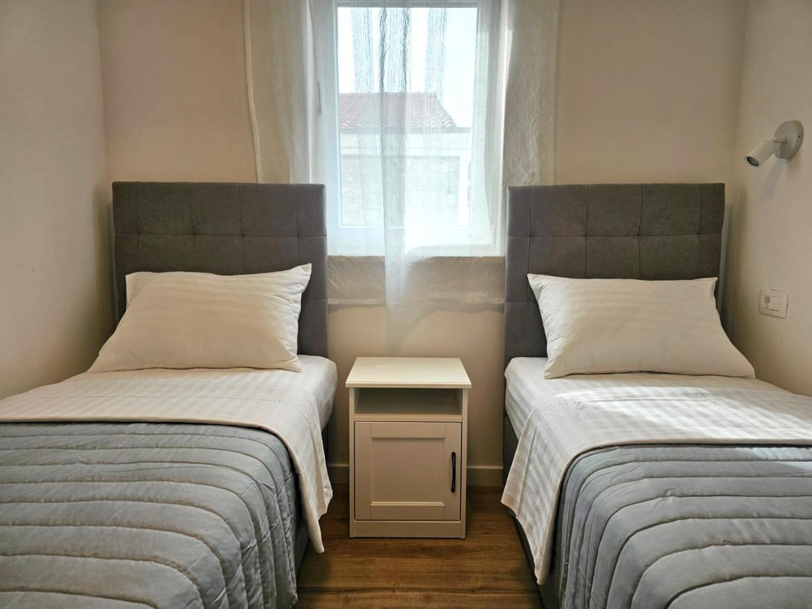 Apartments Miamare 2 Primošten Extérieur photo