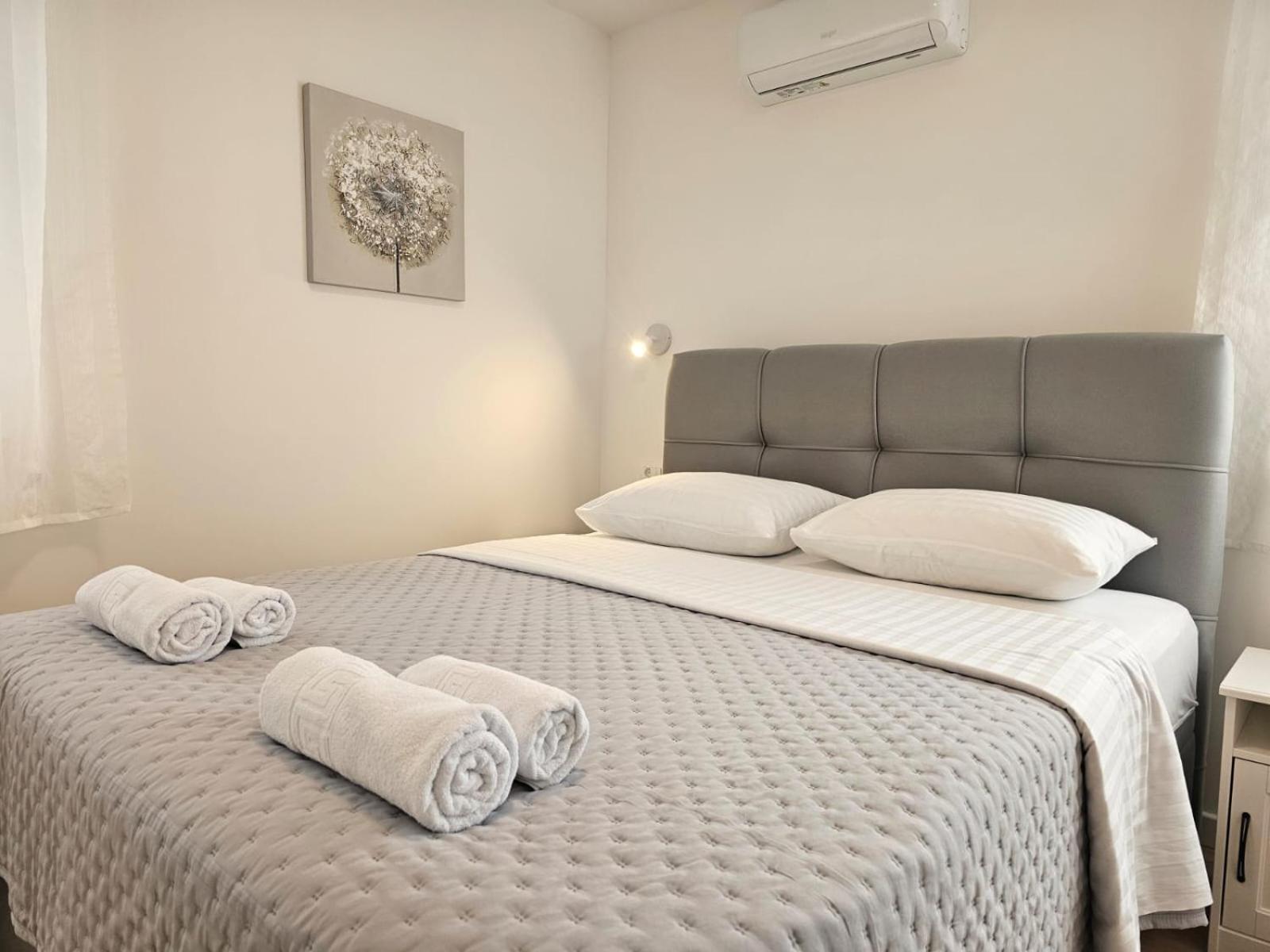 Apartments Miamare 2 Primošten Extérieur photo