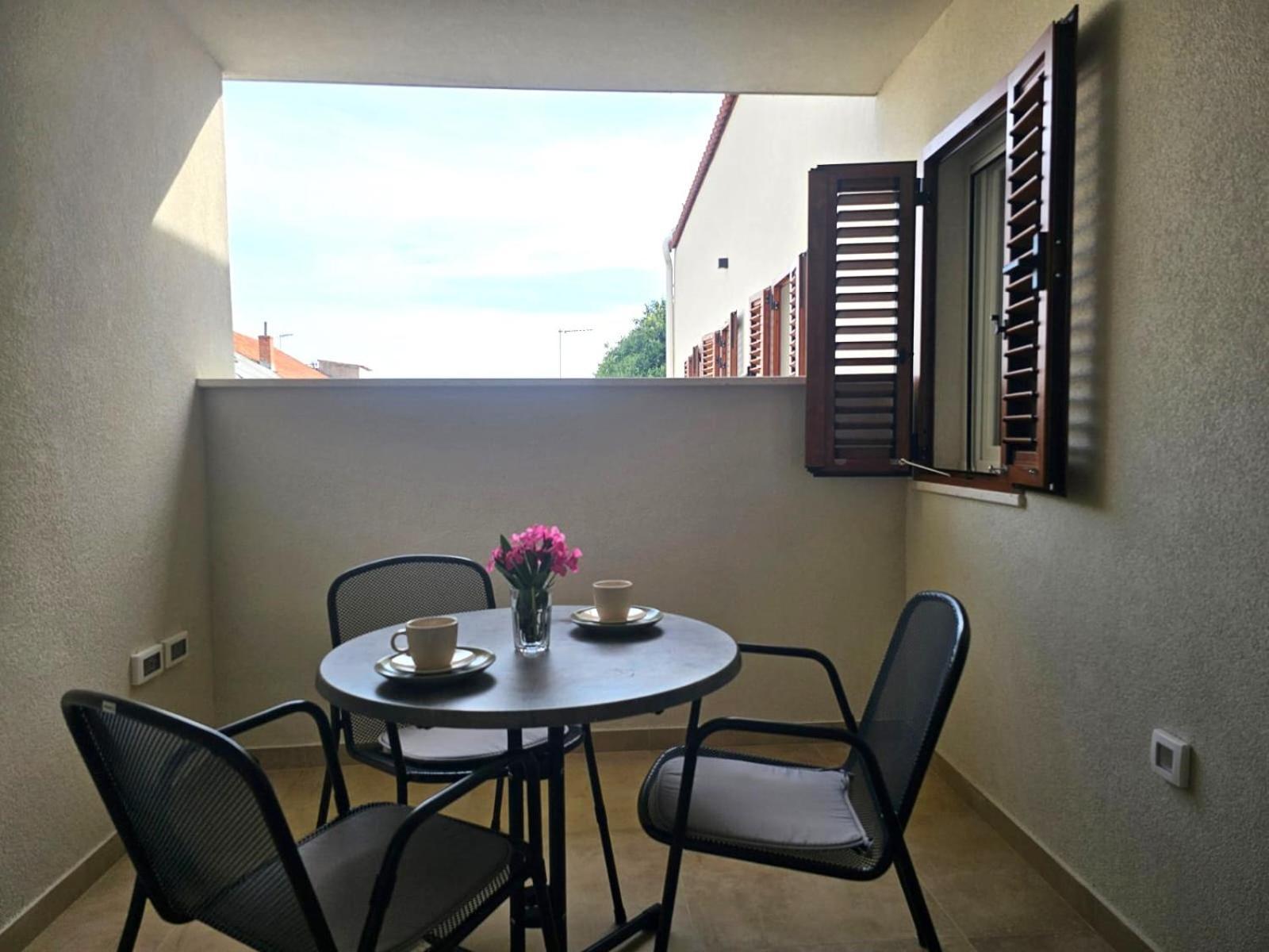 Apartments Miamare 2 Primošten Extérieur photo